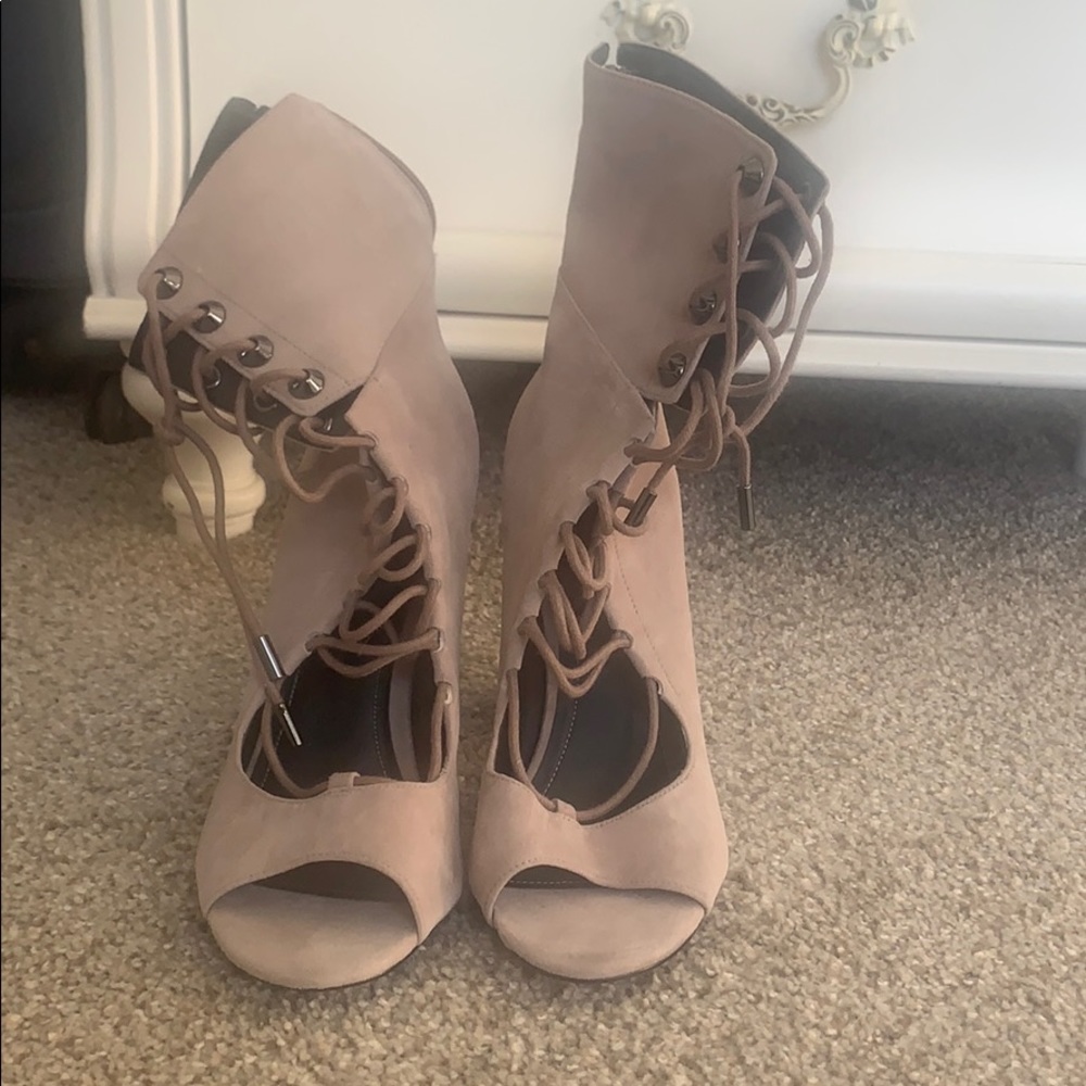 Kendall & Kylie suede heels